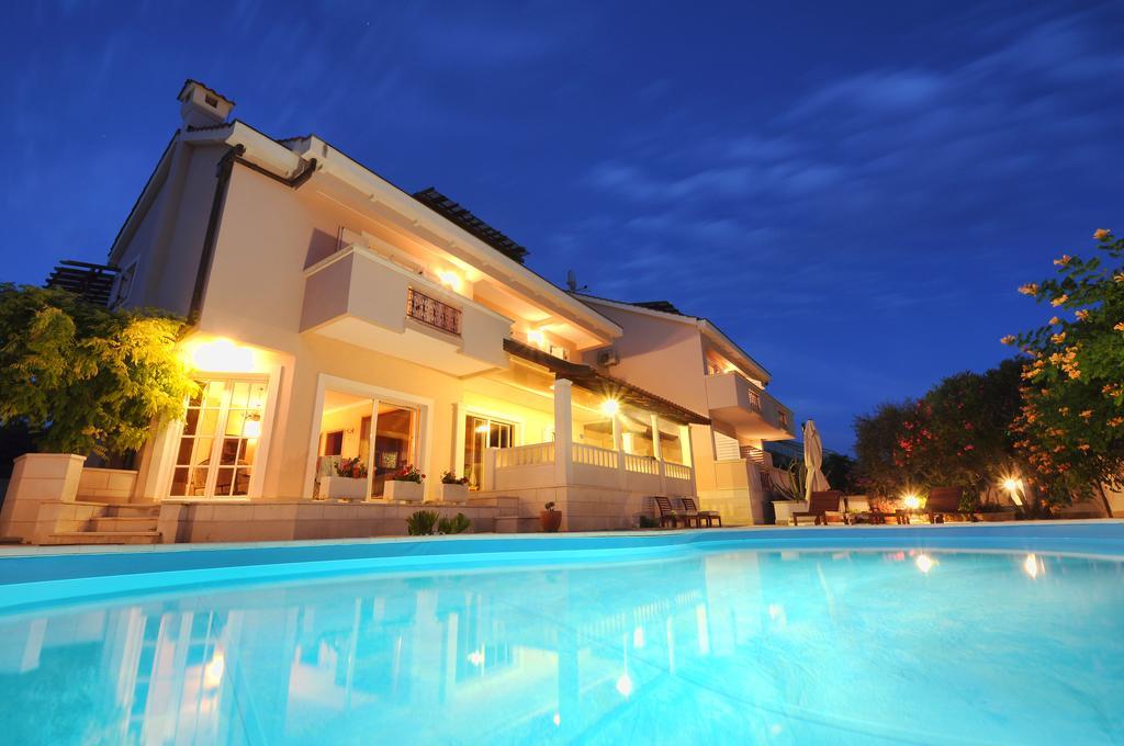 Apartments Villa Marnii Кожино Екстер'єр фото