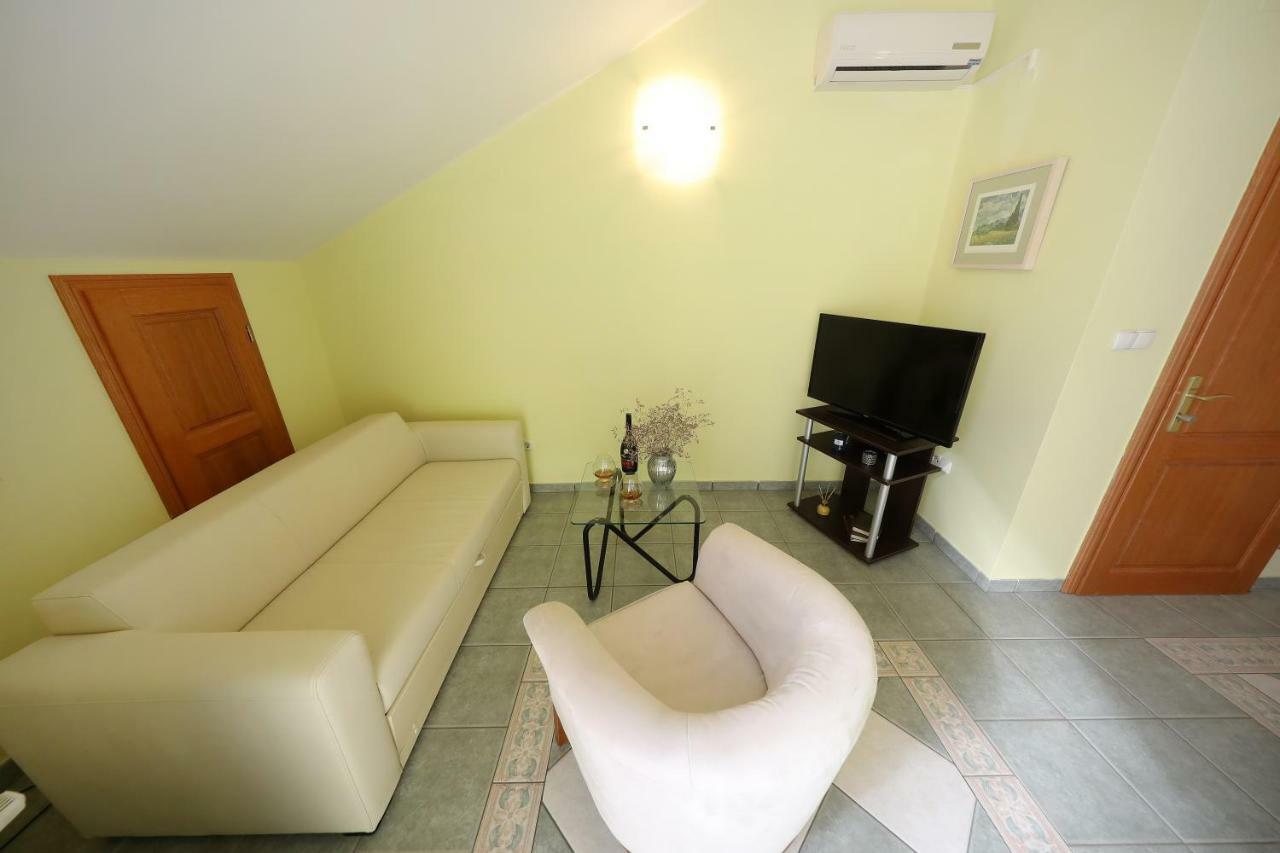 Apartments Villa Marnii Кожино Екстер'єр фото