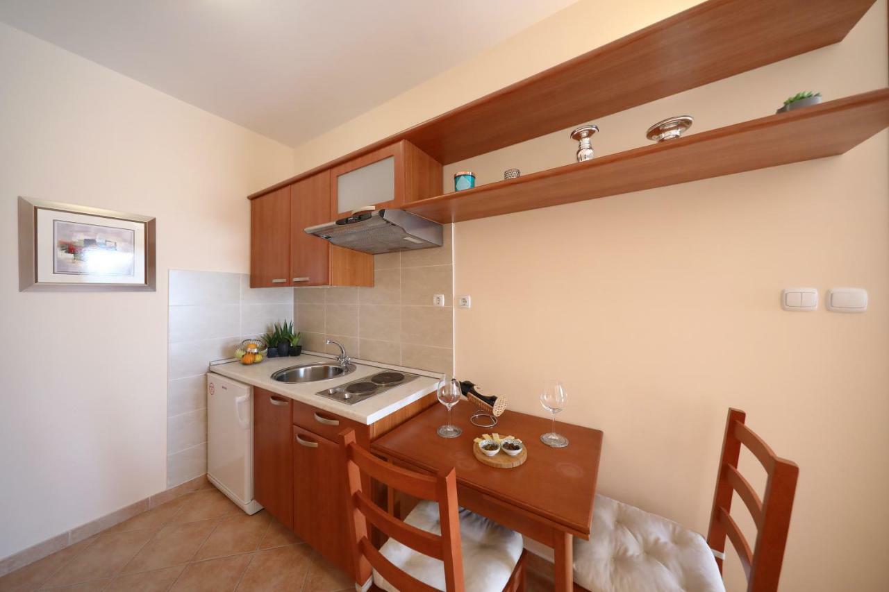 Apartments Villa Marnii Кожино Екстер'єр фото