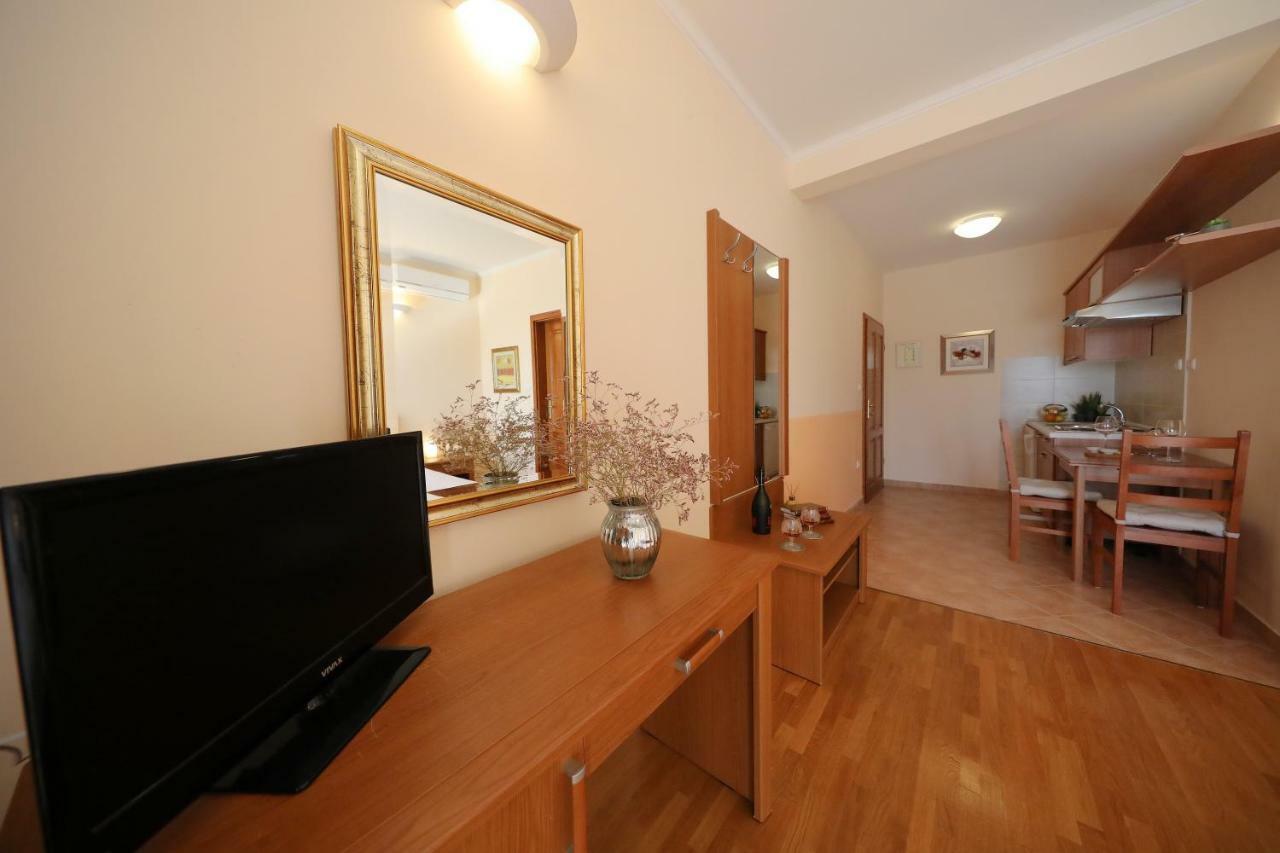 Apartments Villa Marnii Кожино Екстер'єр фото